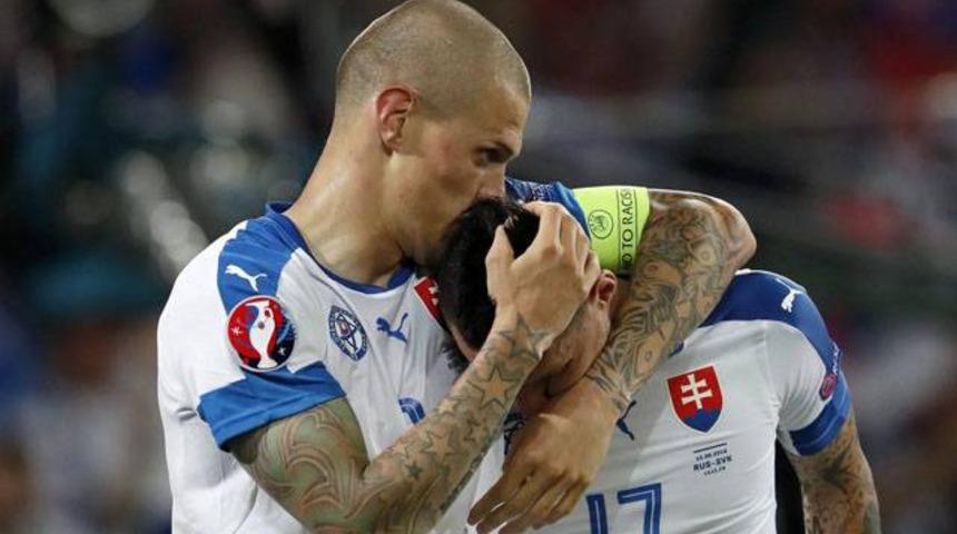 Fenerbah&ccedil;e, Skrtel'e imzayı attırıyor