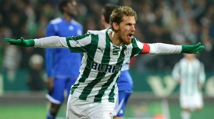 Serdar Aziz'e Beşiktaş'tan yeni teklif!