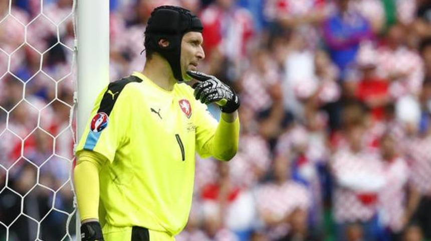 &Ccedil;ek Cumhurtiyeyi kalecisi Petr Cech, T&uuml;rkiye ma&ccedil;ı &ouml;ncesi konuştu