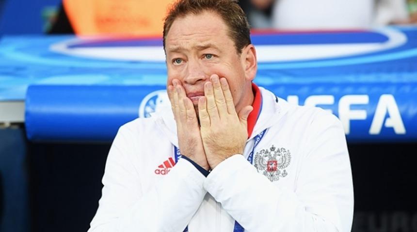 Rusya'da istifa geldi!