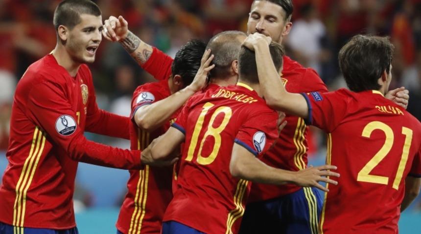 Euro 2016'da g&uuml;n&uuml;n ma&ccedil;ı: T&uuml;rkiye - &Ccedil;ek Cumhuriyeti