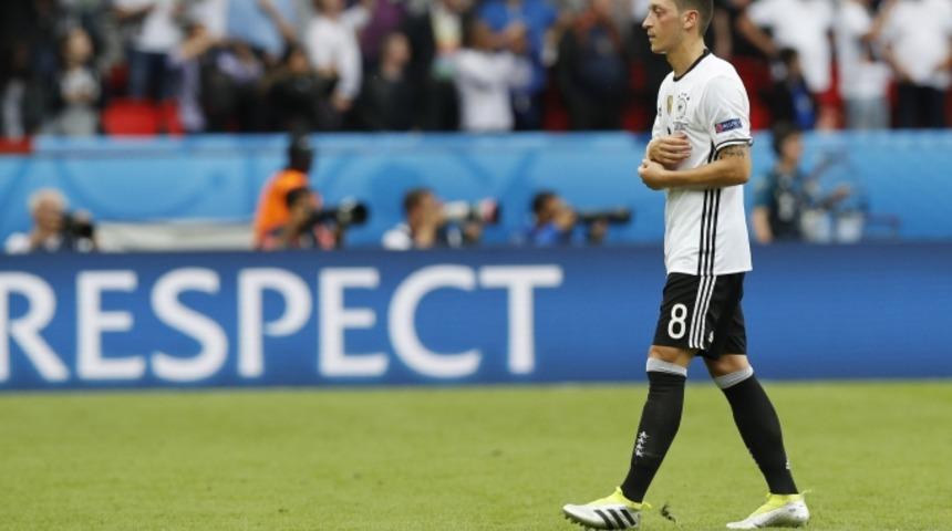 &Ouml;zil: "Canımı sıkan tek şey..."