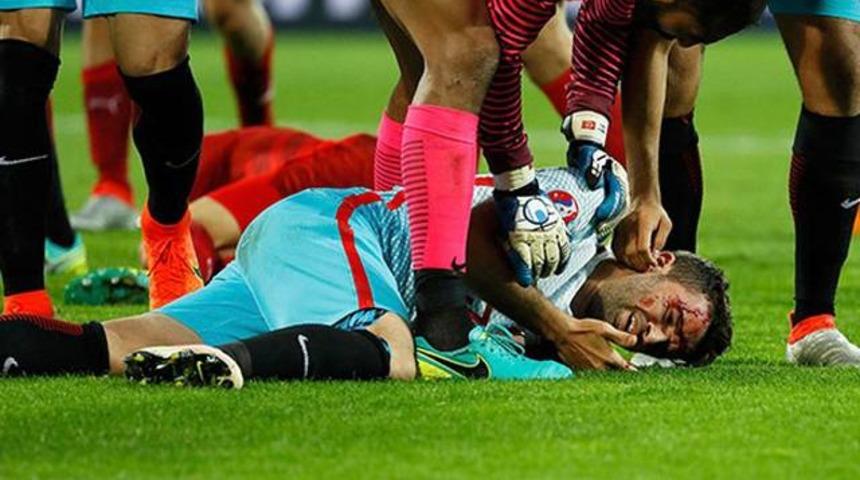 G&ouml;khan G&ouml;n&uuml;l kanlar i&ccedil;inde