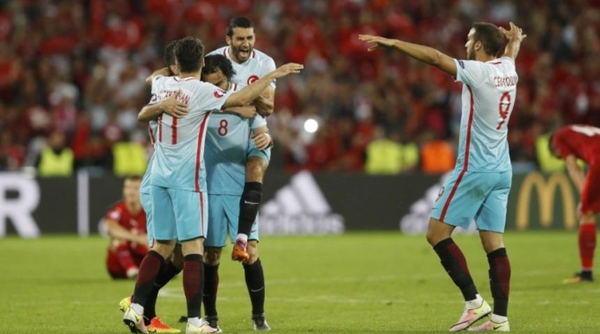 Yine &Ccedil;ekler, yine son ma&ccedil;! 