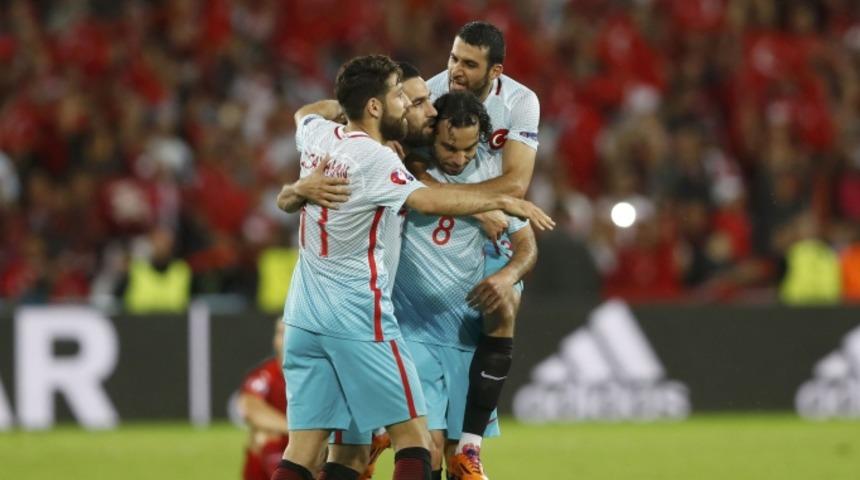 Tayland basını: "Ozan Tufan'dan &ouml;ld&uuml;r&uuml;c&uuml; darbe"