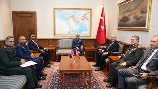 Milli Savunma Bakanı Güler, BAE Genelkurmay Başkanı Korgeneral Al Mazrouei'yi kabul etti