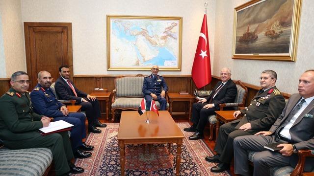 Milli Savunma Bakanı Güler, BAE Genelkurmay Başkanı Korgeneral Al Mazrouei'yi kabul etti