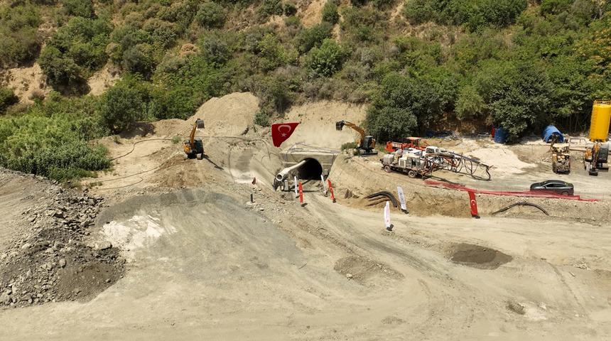 Bakan Kurum paylaştı! "Türkiye'nin en büyük atık su tünelini Hatay'da inşa ediyoruz"