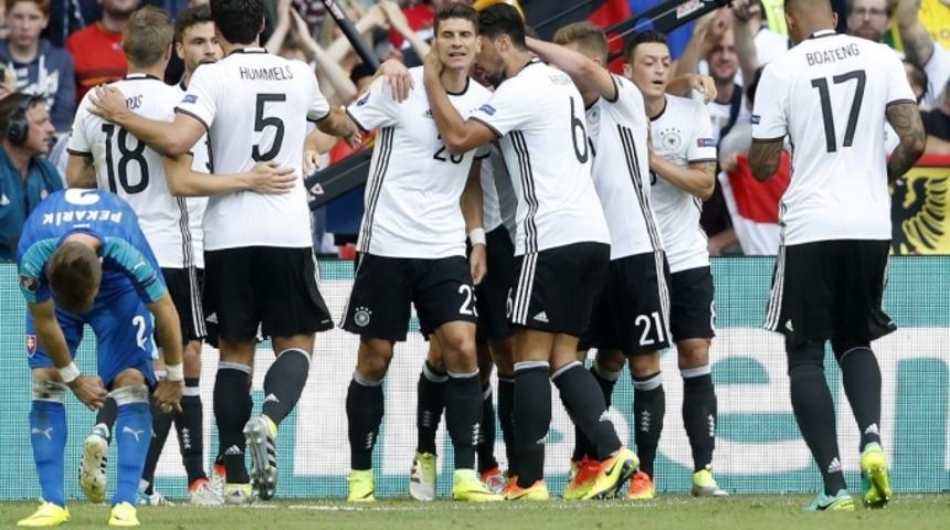 Mario Gomez gol rekorunu yakaladı