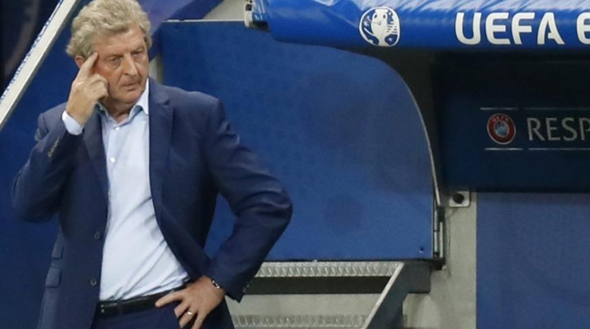 Roy Hodgson istifa etti!