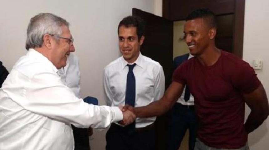 Aziz Yıldırım: Nani Valencia'ya gidecek