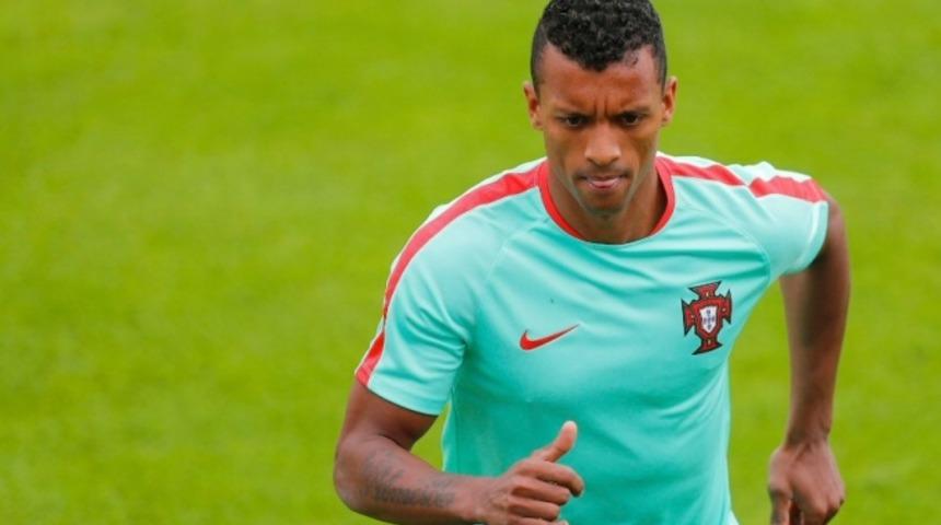 Nani'den Polonya uyarısı!