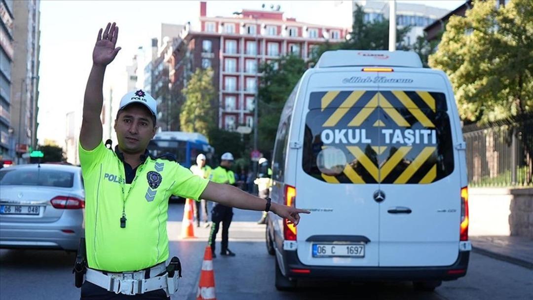 Okul servislerinde yeni dönem: 2025 ücret tarifesini artık il il belediyeler belirleyecek 2
