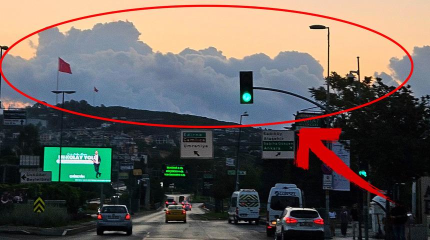 İstanbul’da CB bulutları oluştu! Meteoroloji saat verdi! Sağanak yağış geliyor…