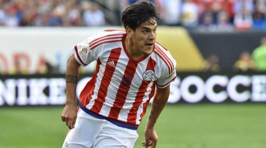 Gustavo Gomez'den Beşiktaş'a k&ouml;t&uuml; haber
