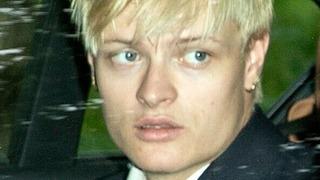 Kraliyet ailesi karıştı! Prensesin oğlu 32 suçla karşı karşıya! 