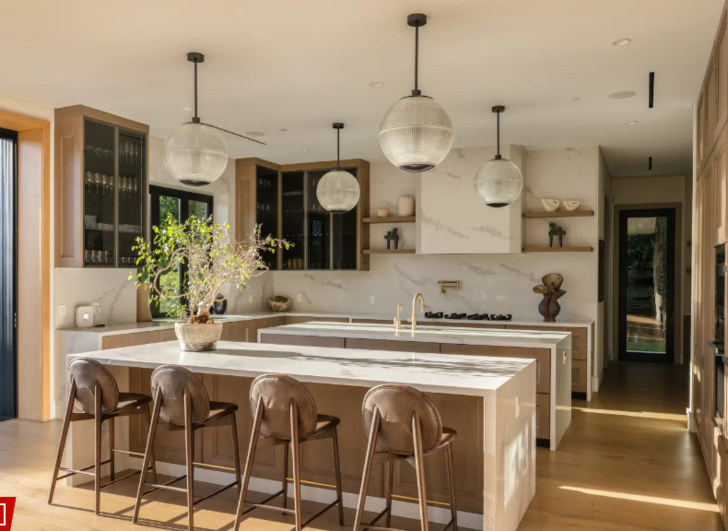 Adriana Lima'nın lüks villası satışta! 16 milyon dolar istenen evde yok yok... G4