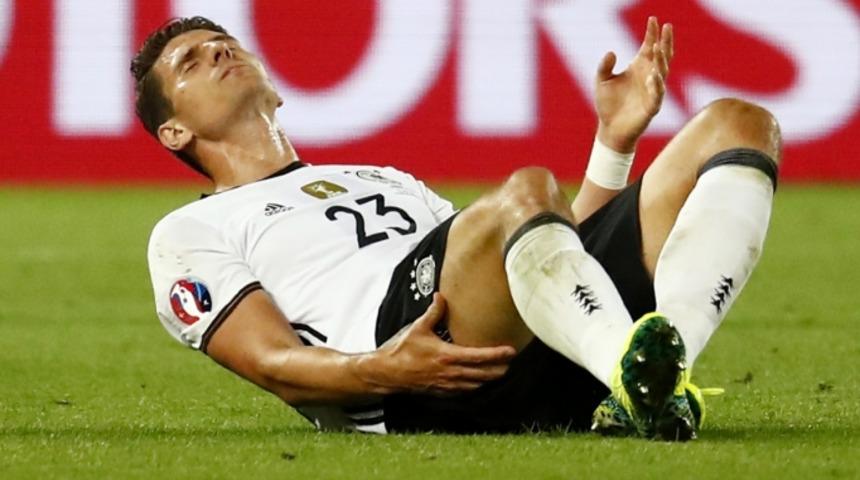 Fikret Orman'ın dediği ger&ccedil;ek oldu! Mario Gomez sakatlandı