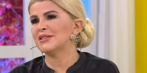 Lüks villası büyük hasar gördü! Tavan çöktü, havuz taştı  