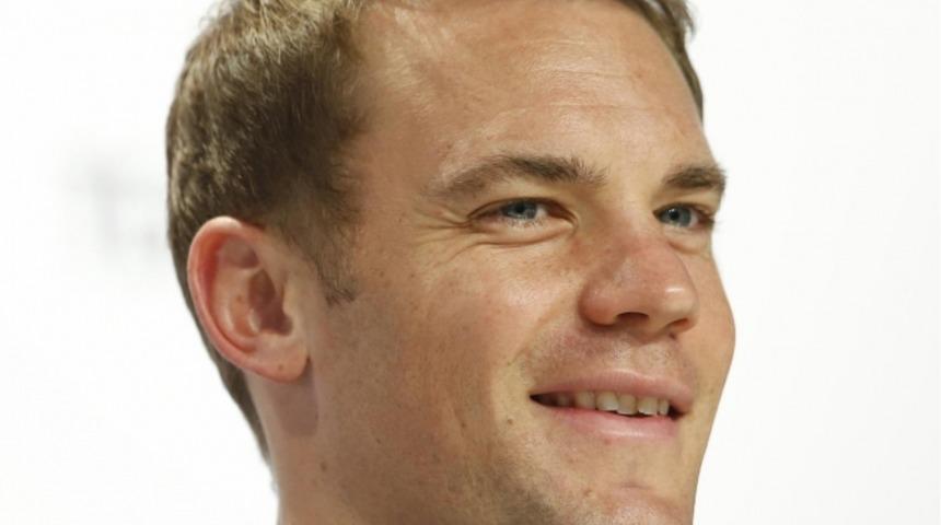 Neuer, Fransa'da 2 isme dikkat &ccedil;ekti!