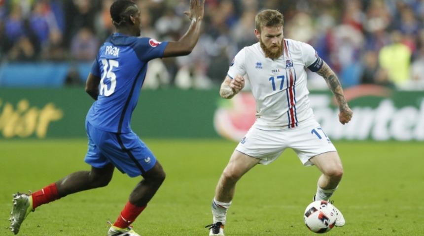 İzlanda'dan ırk&ccedil;ı propagandaya tepki