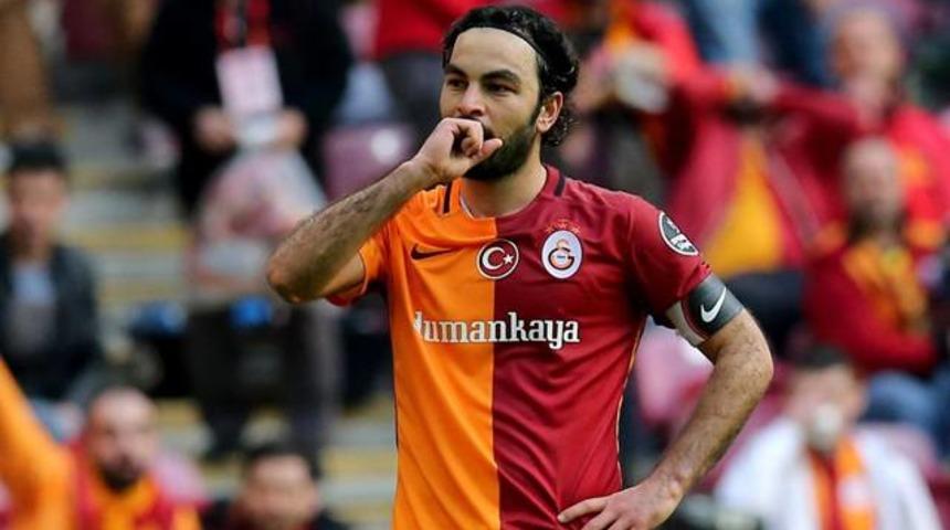 Sel&ccedil;uk İnan, &Ccedil;in yolcusu