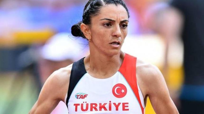 &Ouml;zlem Kaya'dan bronz madalya