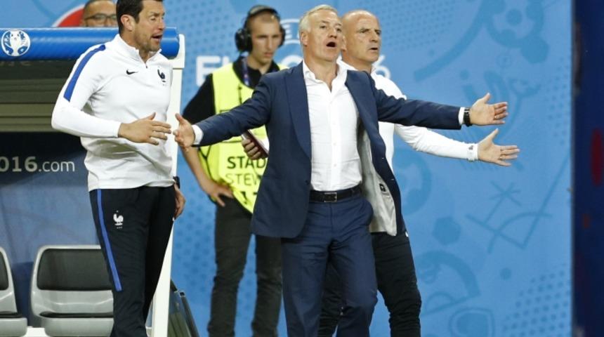 Fransa'da Benzema eleştirisi 