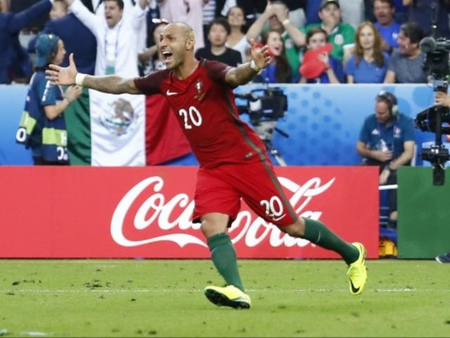 Beşiktaş, Quaresma'nın şampiyonluğunu kutladı