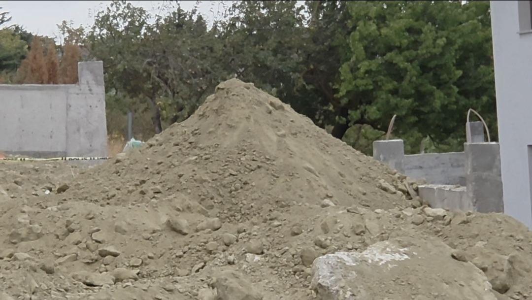 Lüks villanın bahçesinden ceset çıktı! Anlaşmazlık iddiası kafaları karıştırdı: "Tanınmayacak haldeydi" 1