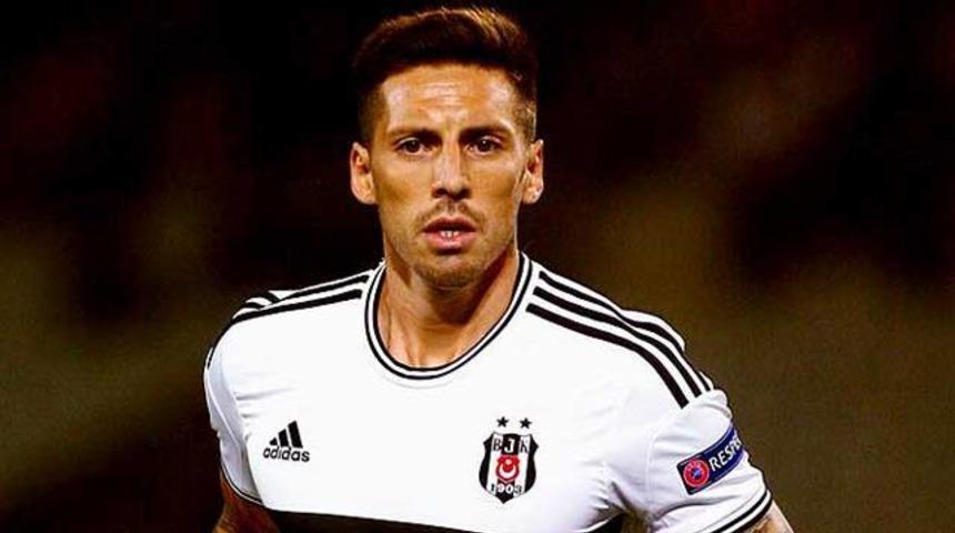 Sosa Beşiktaş'tan terör nedeniyle ayrılıyor