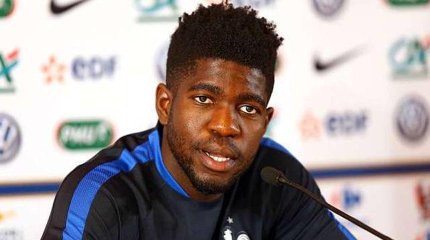 Barcelona Samuel Umtiti'yi renklerine bağladı