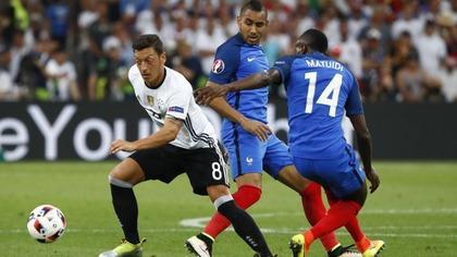 Almanlar "En iyisi Mesut Özil" dedi