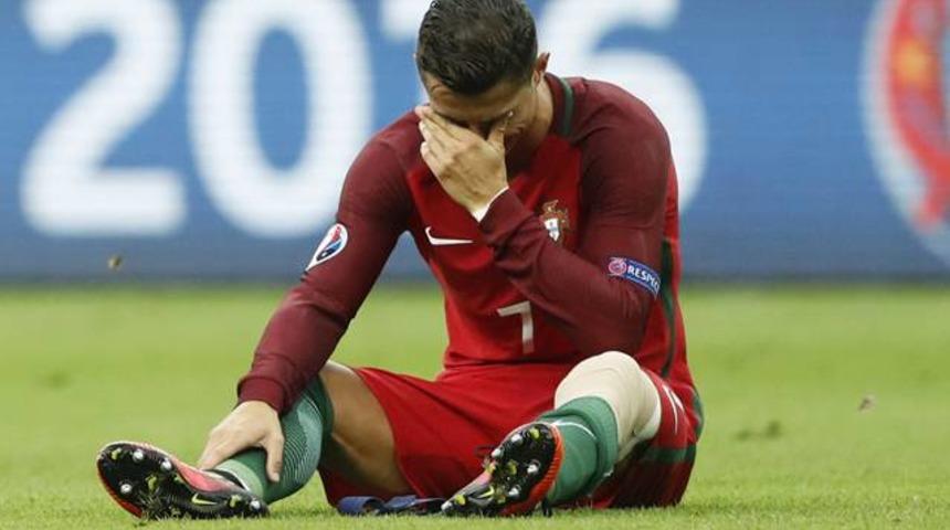 Cristiano Ronaldo şampiyonluk primini kanserli çocuklara bağışladı