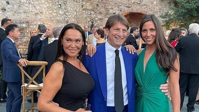 Hülya Avşar’ın mimarlık eğitimi alan kızı Zehra Çilingiroğlu yeni işini paylaştı! Avşar dayanamadı