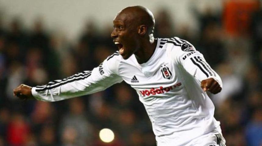 Atiba Hutchinson, Beşiktaş'ta kalıyor