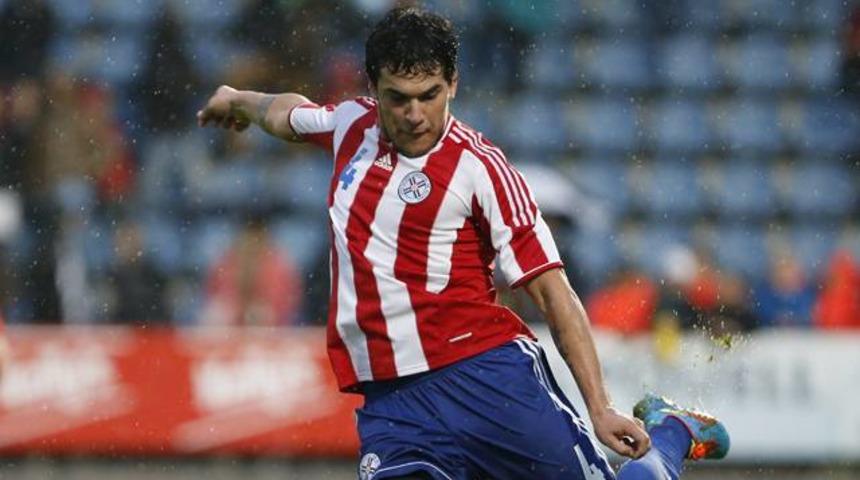 Gustavo Gomez, Beşiktaş'a &ccedil;ok yakın