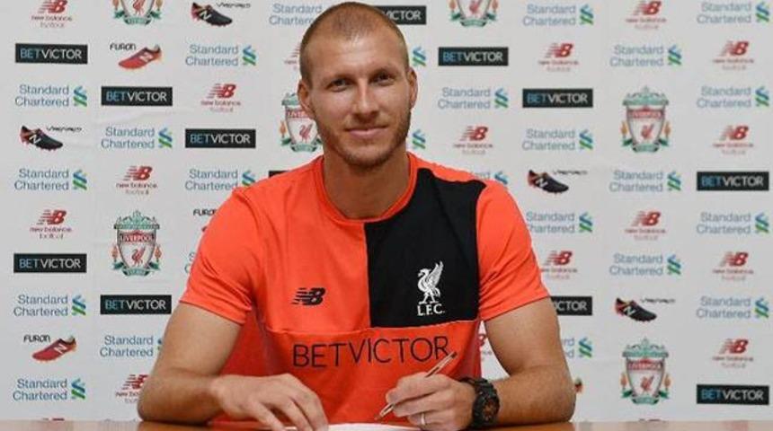 Liverpool, Ragnar Klavan'ı transfer etti