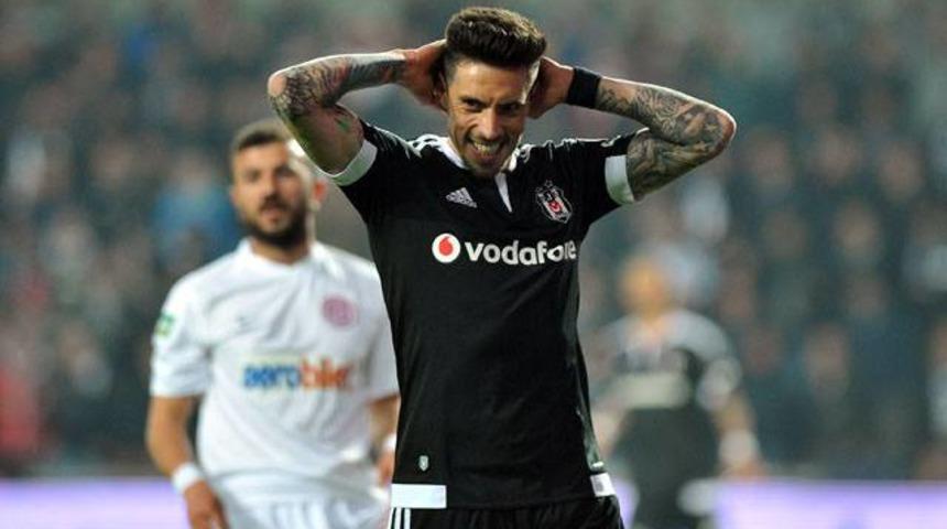 Beşiktaş'ta ikinci Sosa krizi