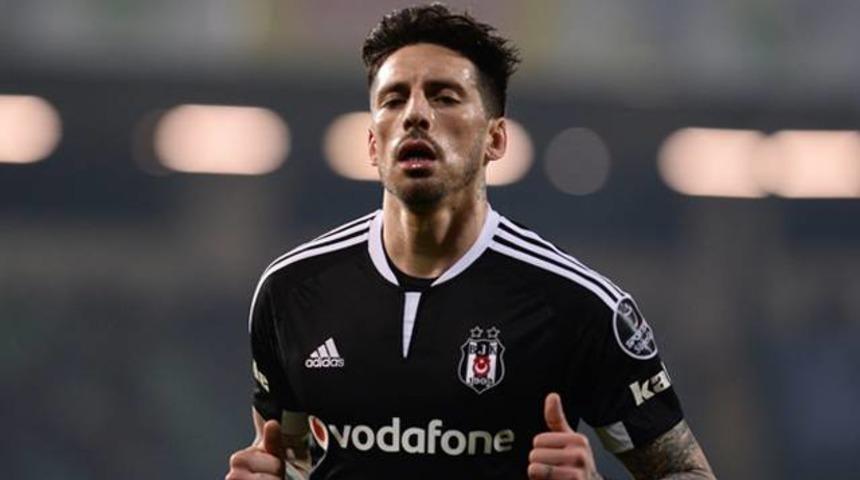 Beşiktaş'tan Jose Sosa i&ccedil;in gelen teklife ret