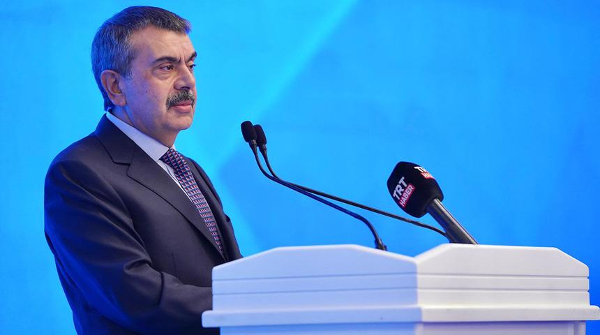 Milli Eğitim Bakanı Yusuf Tekin açıkladı: Yabancı dil eğitiminde düzenleme!