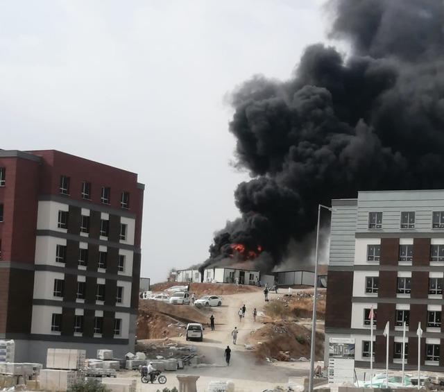 Osmaniye’de inşaat işçilerinin kaldığı konteynerde yangın 1