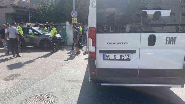 Minibüsle otomobil çarpıştı: 1 yaralı