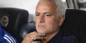 Mou'dan çok sürpriz karar! Özel bandaj getirildi, o isim ilk 11'e...