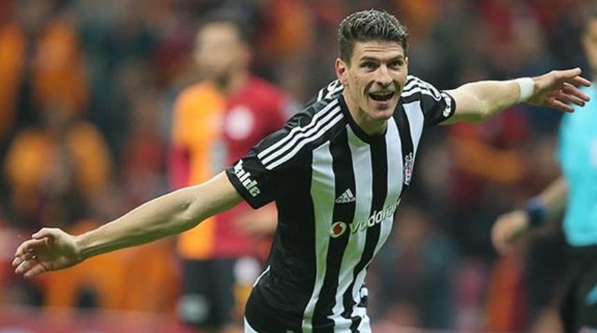 Beşiktaş Mario Gomez'i a&ccedil;ıkladı