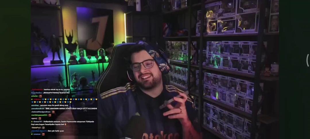 Jrokez kullanıcı adlı Oğuzhan Dalgakıran için Fenerbahçe den duygulandıran paylaşım! Benfica maçı öncesi dev ekrandan veda edildi... 2