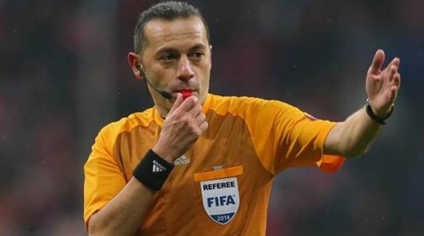 C&uuml;neyt &Ccedil;akır'a b&uuml;y&uuml;k &ouml;vg&uuml;