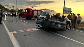 Tofaş otomobil jandarma aracına çarptı: 1 ağır yaralı
