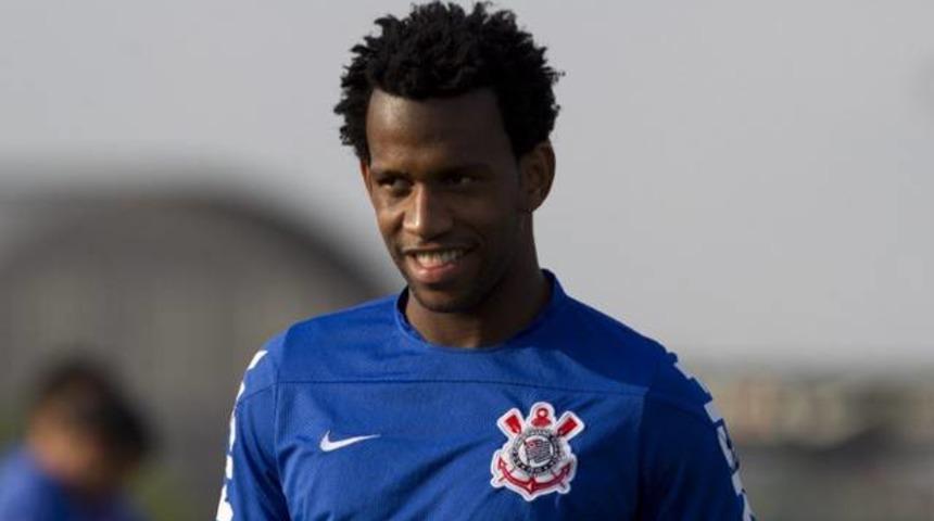 Beşiktaş, Gil'i bitirmek &uuml;zere