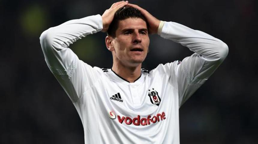 Mario Gomez, kararını a&ccedil;ıkladı